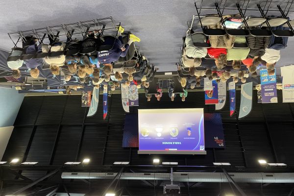 table-ronde-des-invitees897DBD26-9CE1-0C40-0AA4-E7CEFC6FF06E.jpg