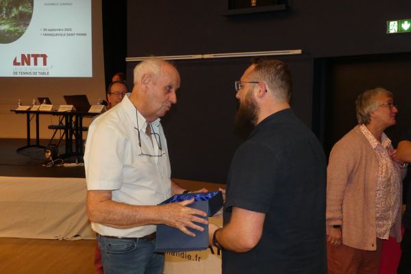 p100033037D9963C-B4C9-6934-6A39-D0468F75F19F.jpg